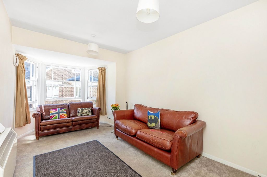 Property photo 2 of 4 Reception