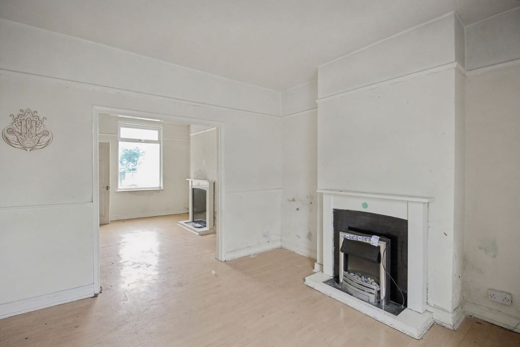 Property photo 2 of 10 Image 2