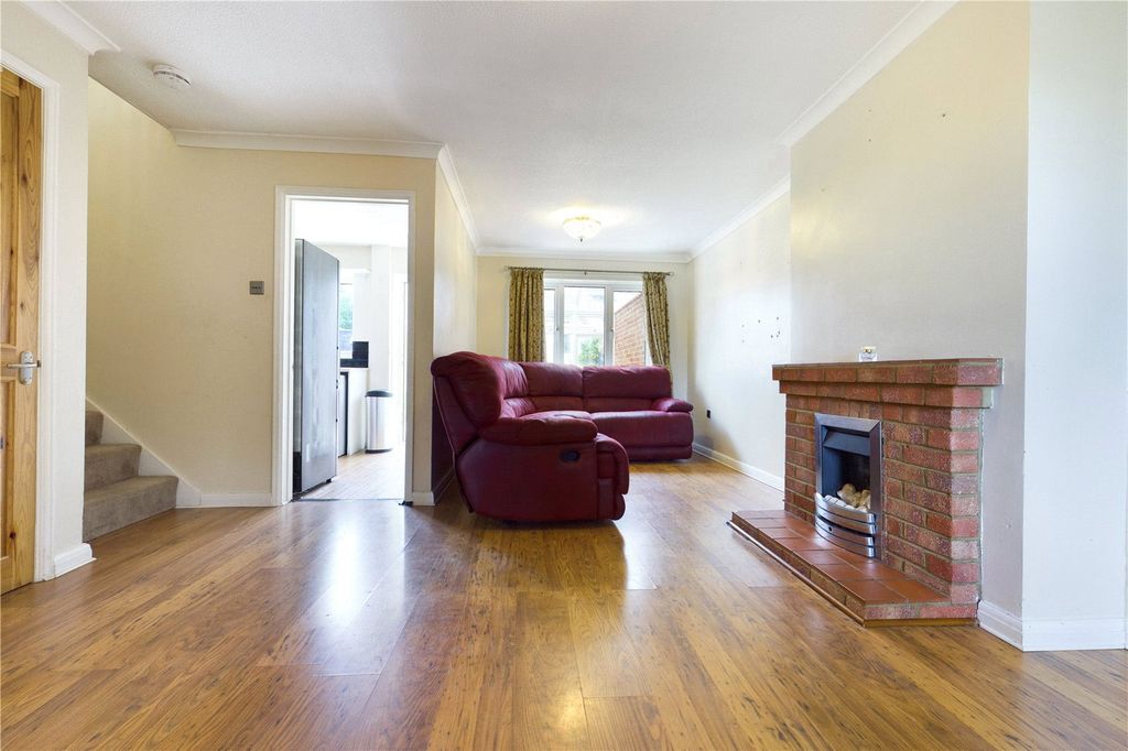 Property photo 2 of 18 Living Room