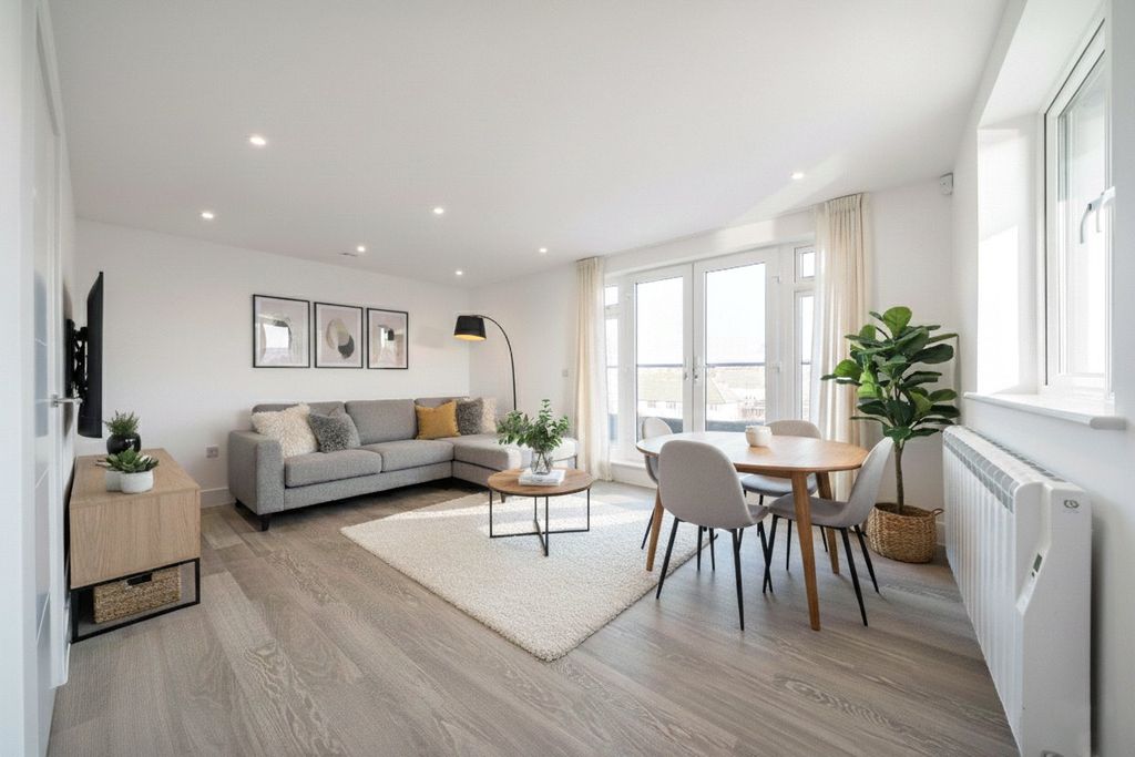 Property photo 2 of 7 Picture No. 16