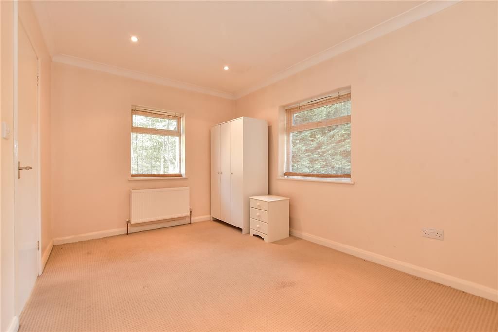 Property photo 3 of 9 Bedroom 1