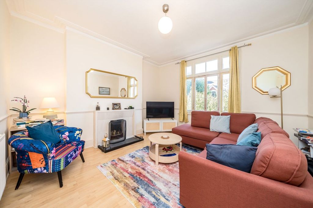 Property photo 2 of 6