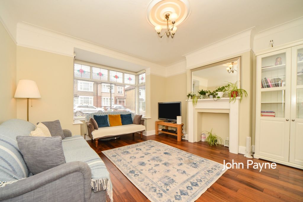 Property photo 1 of 10 Reception