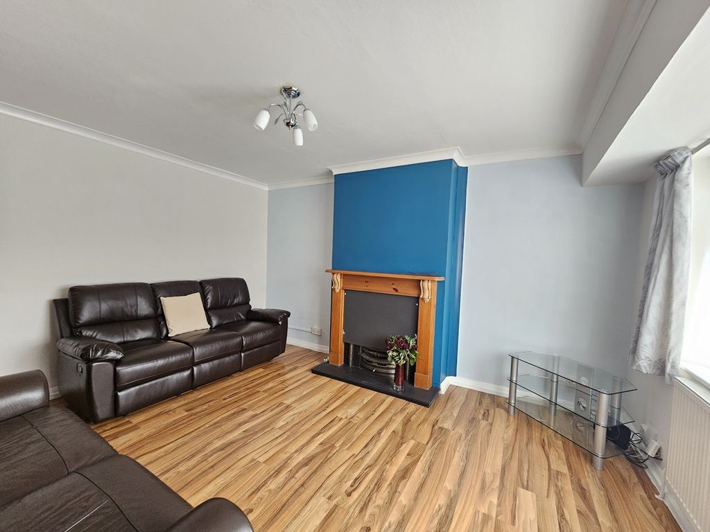 Property photo 3 of 16 Photo 3