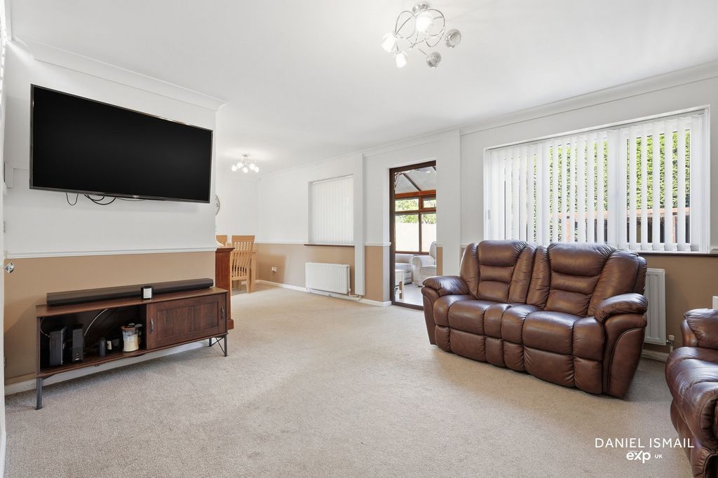 Property photo 3 of 26