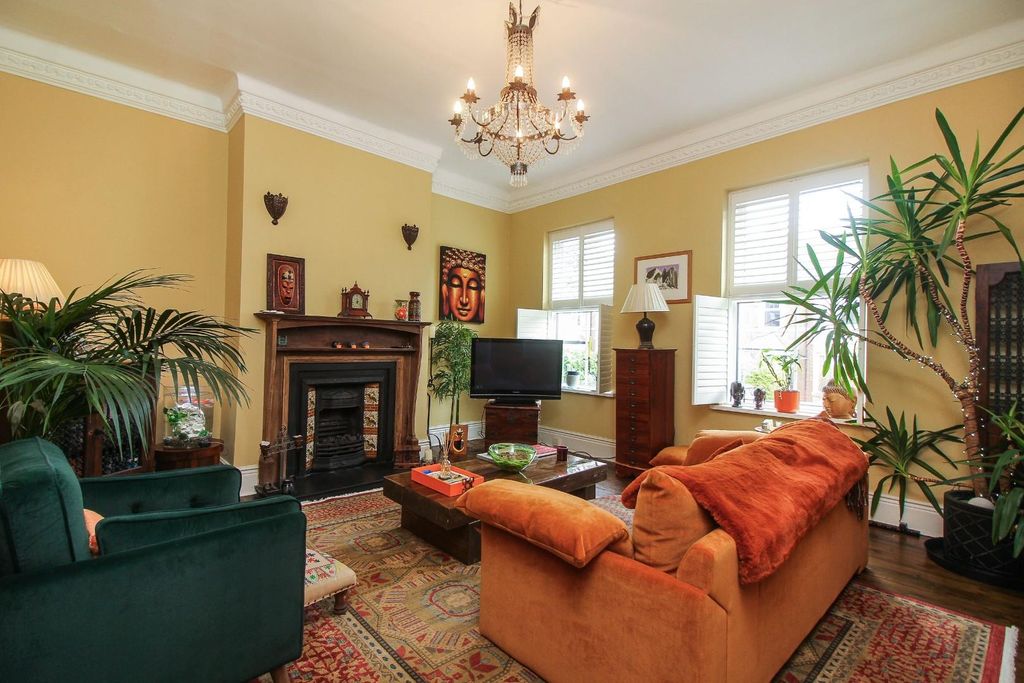 Property photo 3 of 17 3