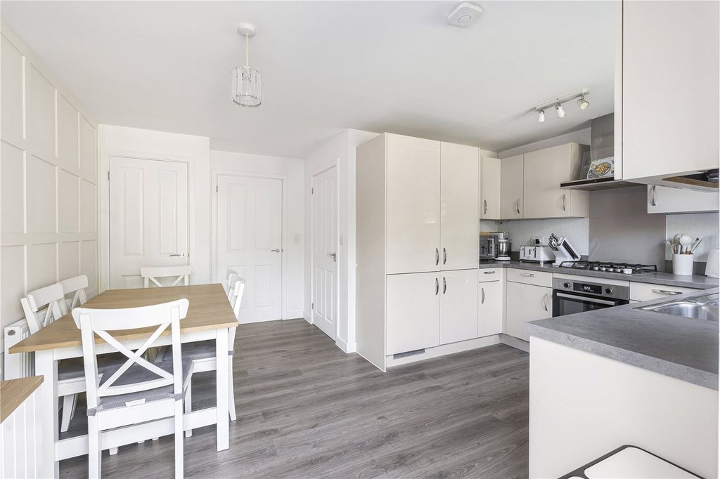 Property photo 2 of 19 Picture No. 20