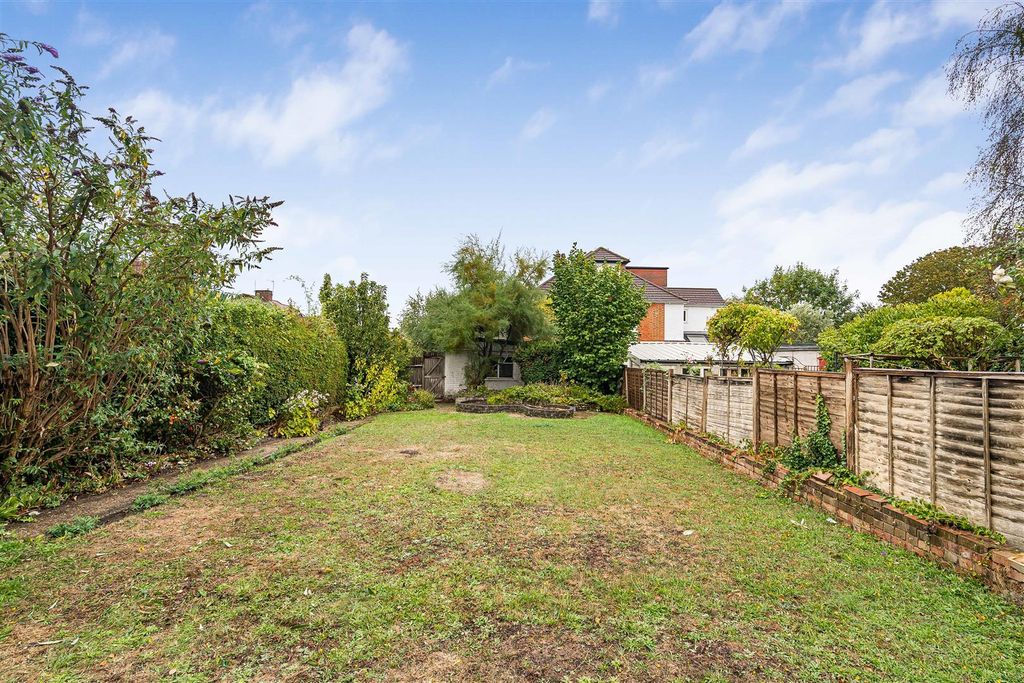 Property photo 3 of 20