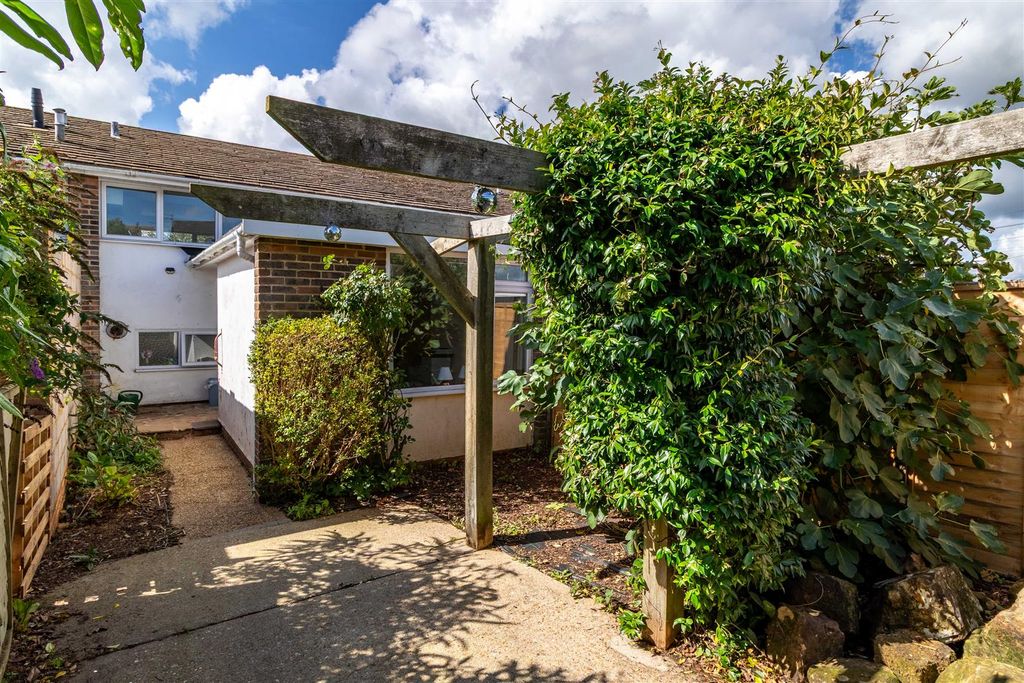 Property photo 1 of 14 Highbarn-22.Jpg