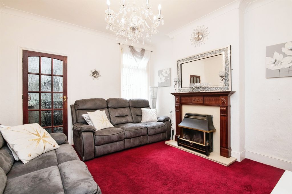 Property photo 3 of 19