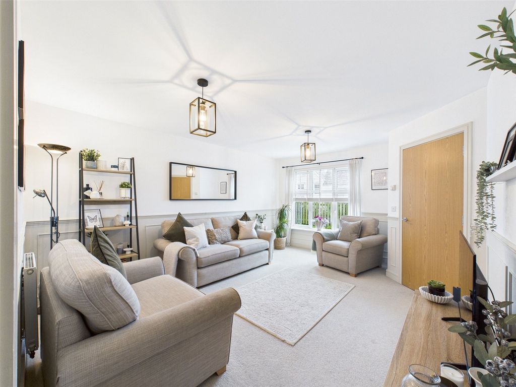 Property photo 2 of 22 Picture No. 20