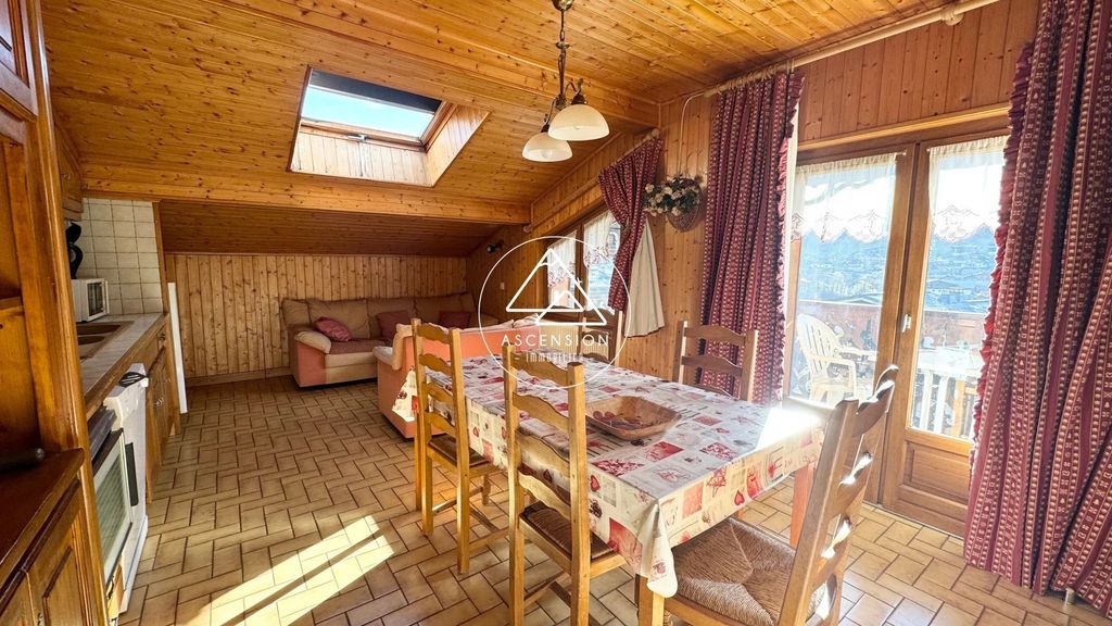 Property photo 3 of 37