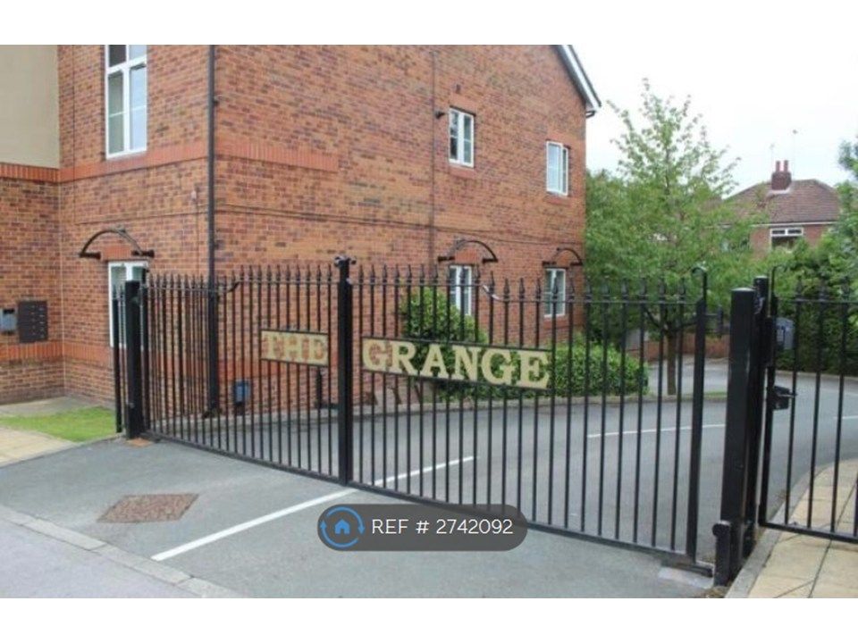 Property photo 2 of 12 Secure Private Parking