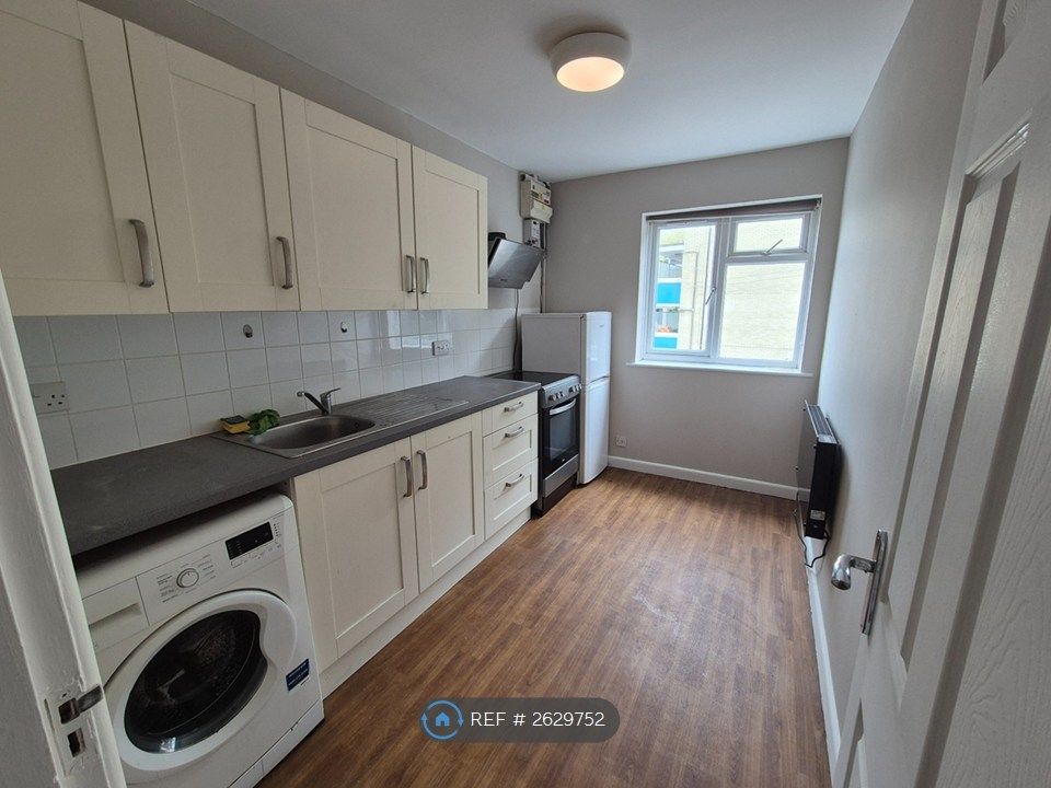 Property photo 3 of 4