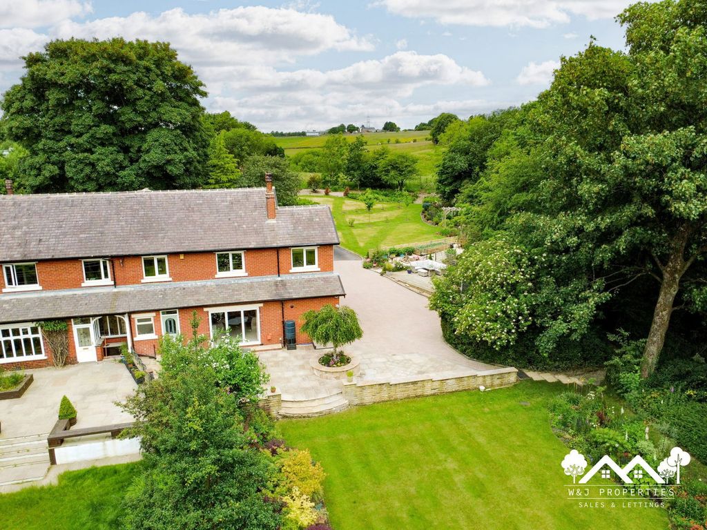Property photo 1 of 37
