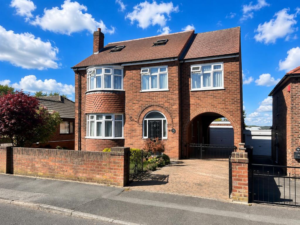 Property photo 1 of 27