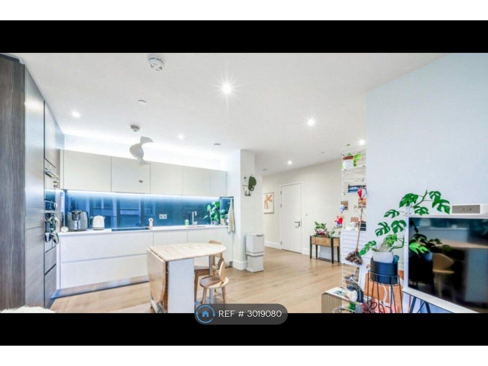 Property photo 2 of 7 Kitchen