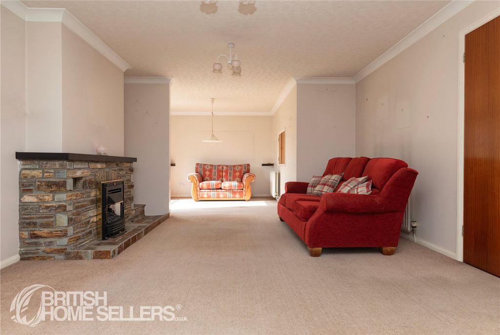 Property photo 2 of 16 Picture No. 04