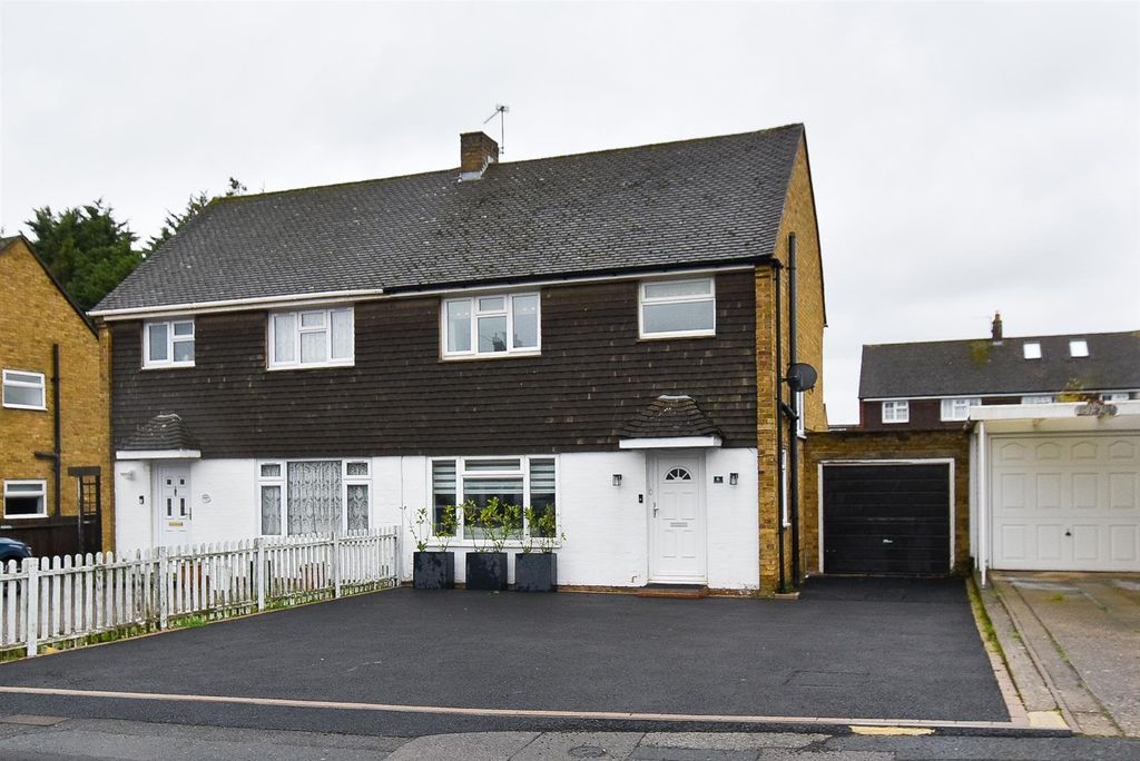 Property photo 1 of 14 Front.Jpg