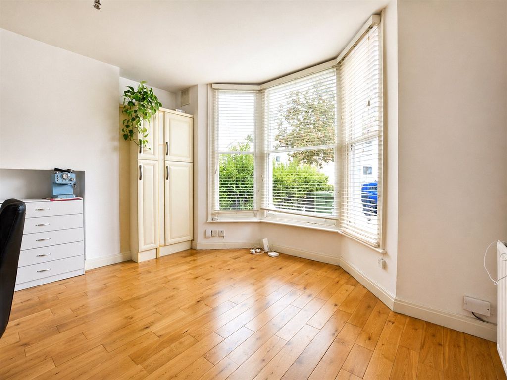 Property photo 2 of 12 Picture No. 01