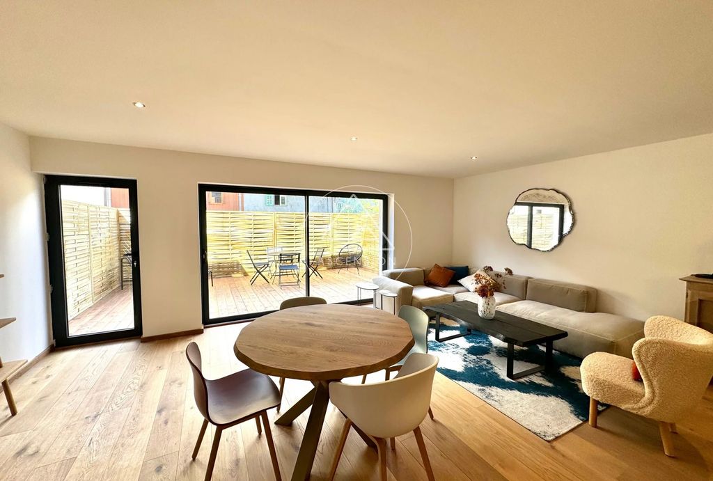 Property photo 2 of 28