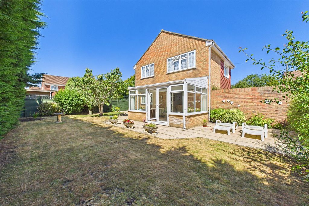 Property photo 2 of 16