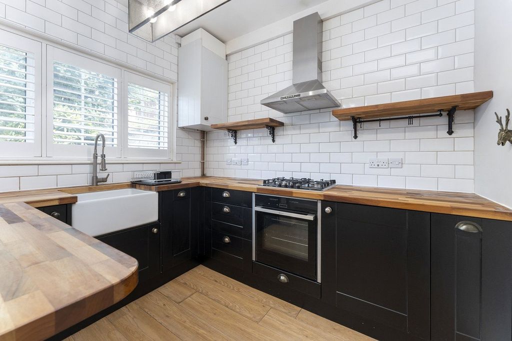 Property photo 1 of 15 Picture No. 02