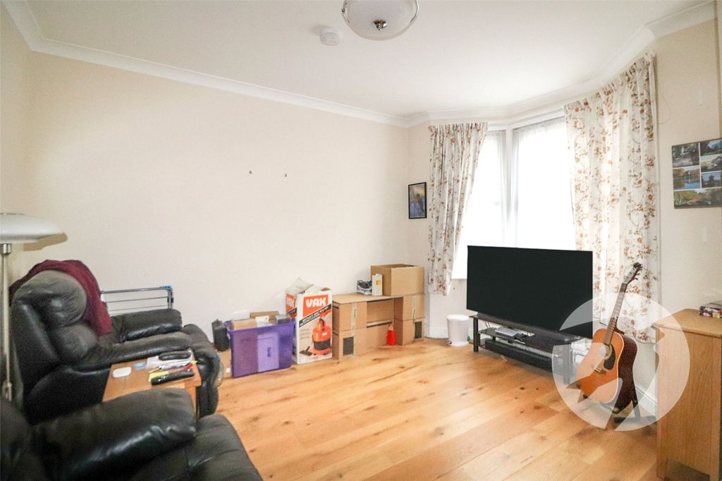 Property photo 2 of 14 Picture No. 20