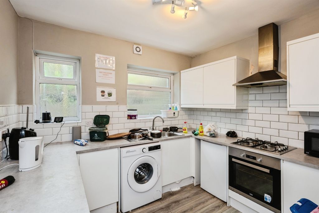 Property photo 3 of 21