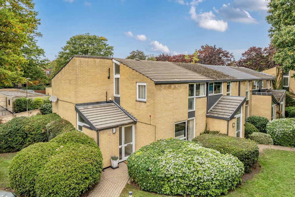 Property photo 1 of 16 1363681-2-68E7A63...