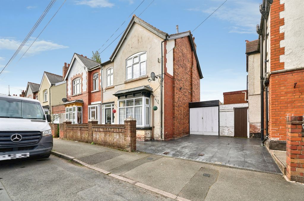 Property photo 1 of 16