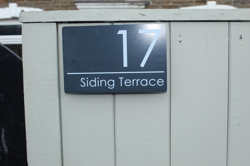 Property photo 2 of 4 Sign