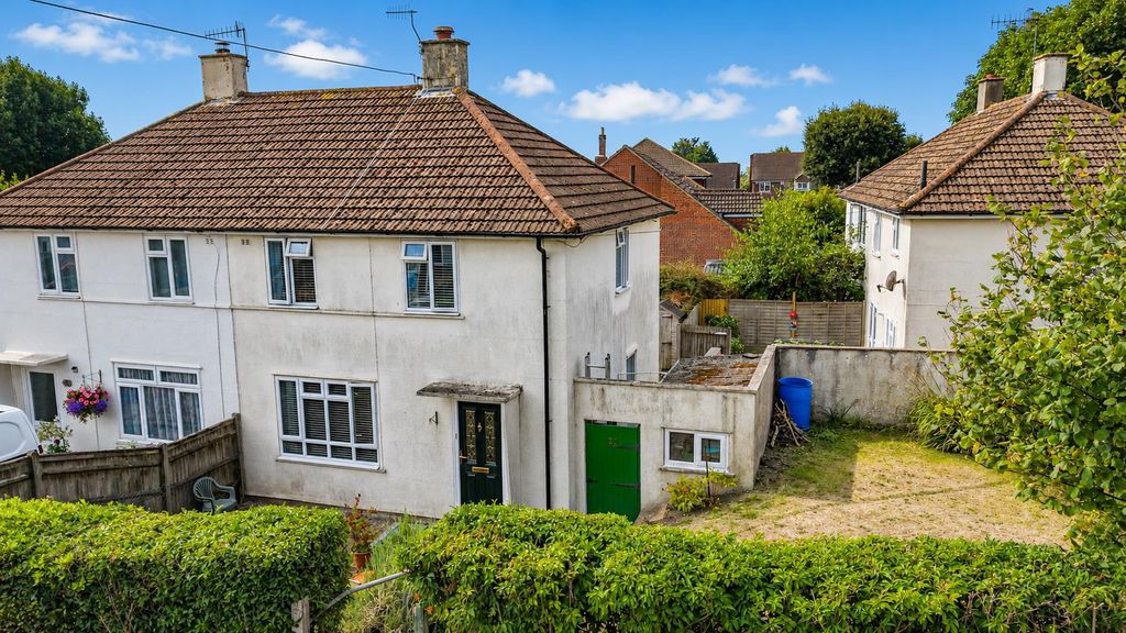 Property photo 1 of 19 2F5B37c1-Fcfe-4Fdc-Be7E-d9F8E7966095.Png