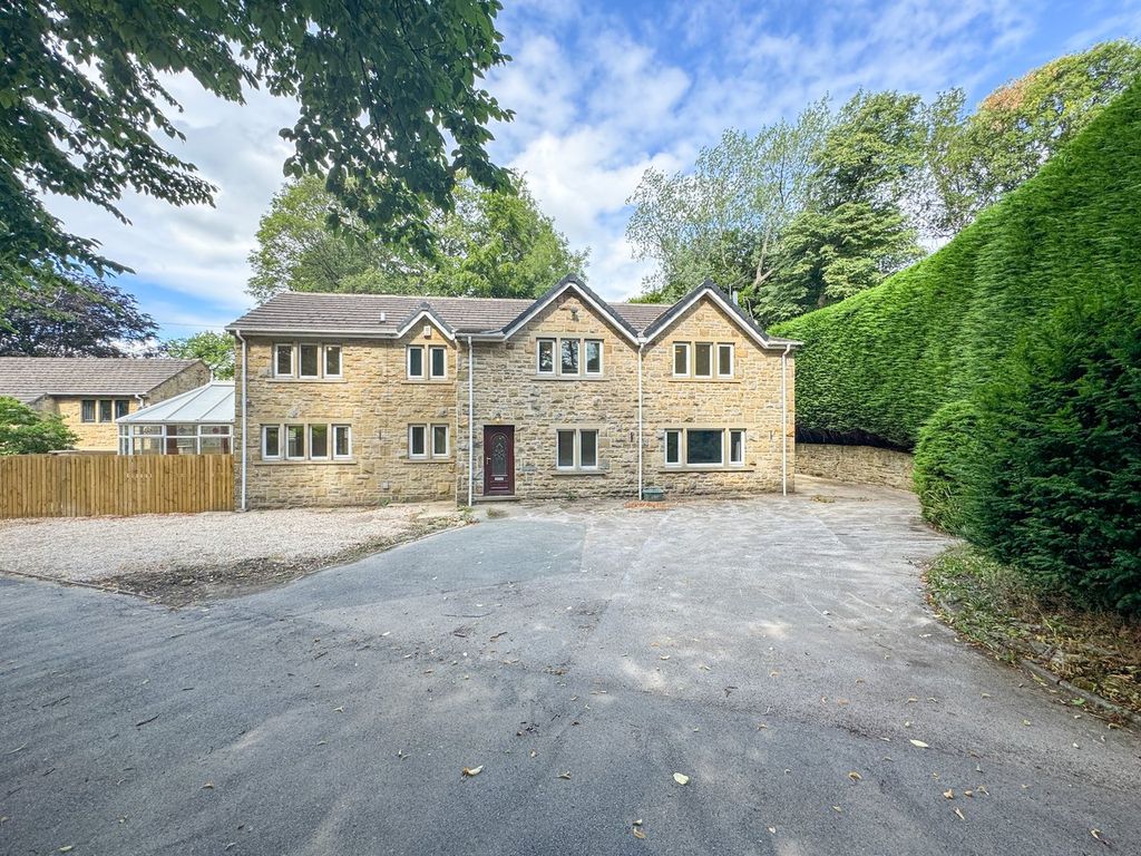 Property photo 1 of 26