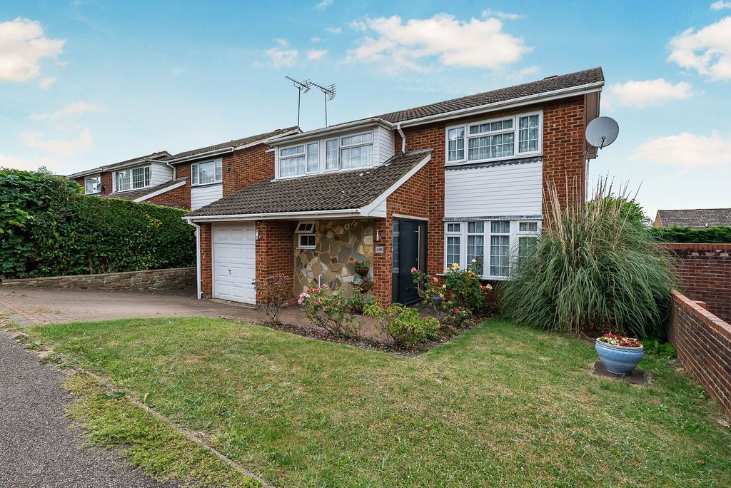 Property photo 1 of 37