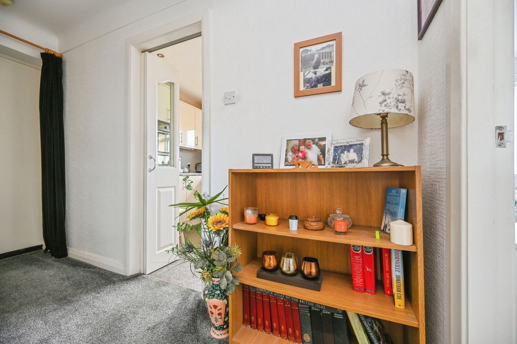 Property photo 2 of 14 Pbox-Img.Jpg