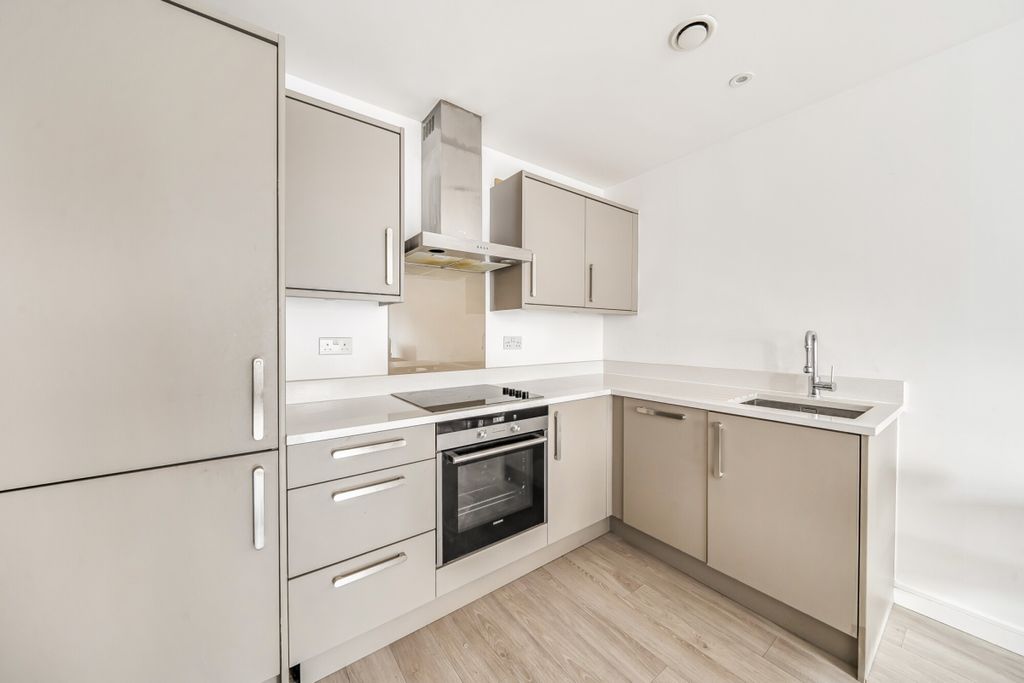 Property photo 3 of 12 1513171 (5)
