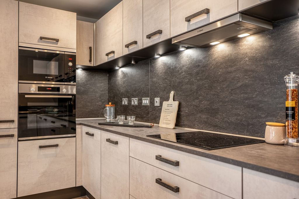 Property photo 3 of 7 The Foundry, Cathcart