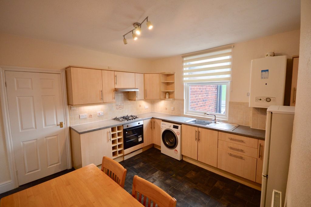 Property photo 2 of 9 Picture No. 23