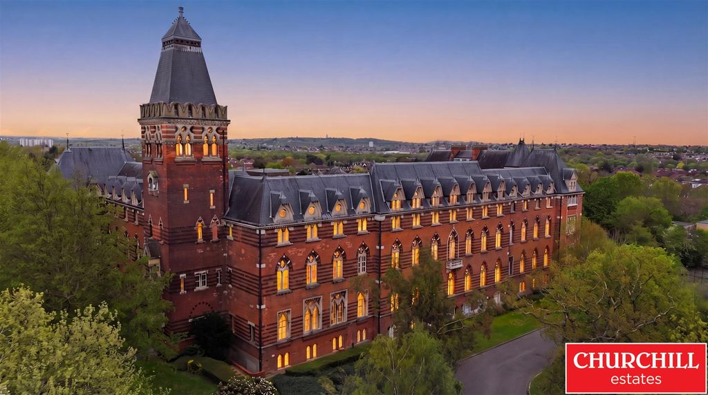 Property photo 1 of 34