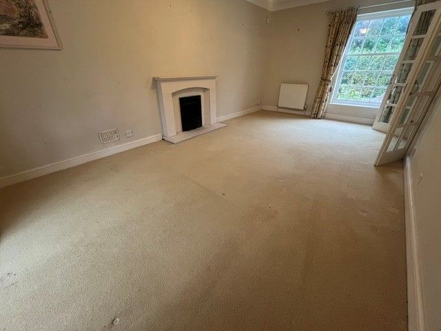 Property photo 2 of 16 Living Room