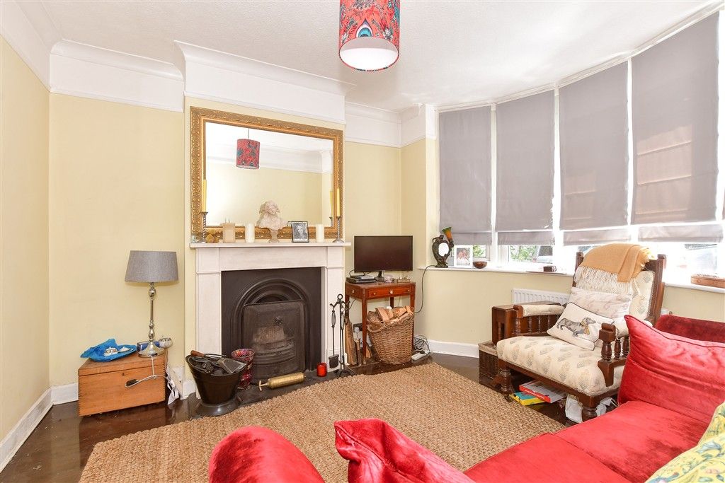 Property photo 1 of 8 Living Room