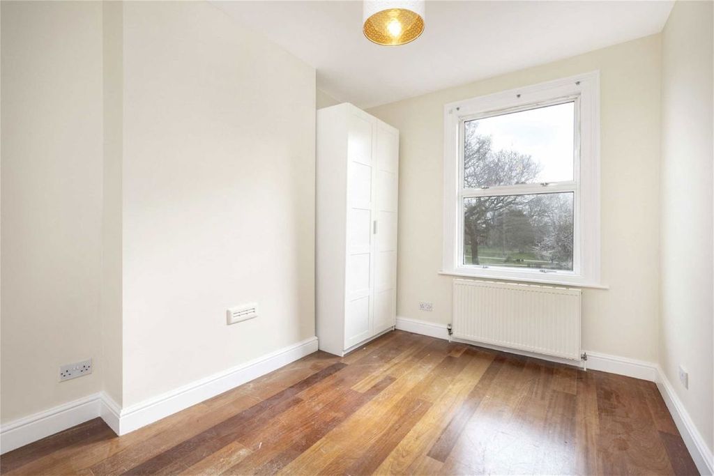 Property photo 3 of 5