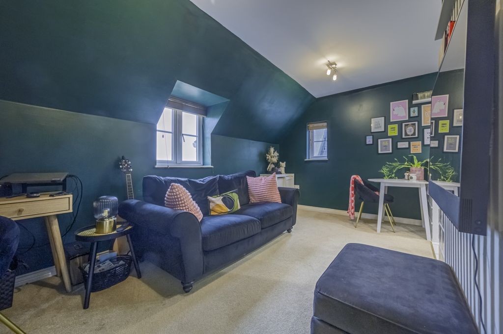 Property photo 3 of 12 Dsc_3839Mergedx5