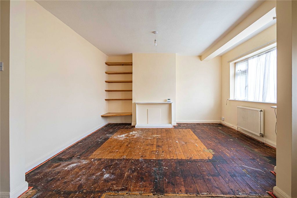 Property photo 2 of 14 Picture No. 13