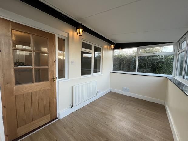 Property photo 2 of 8 Conservatory