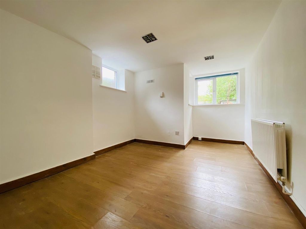 Property photo 3 of 12 18Upper7.Jpg