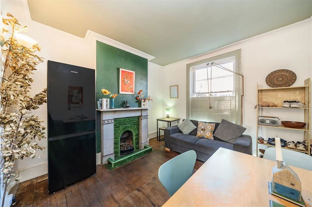 Property photo 2 of 9