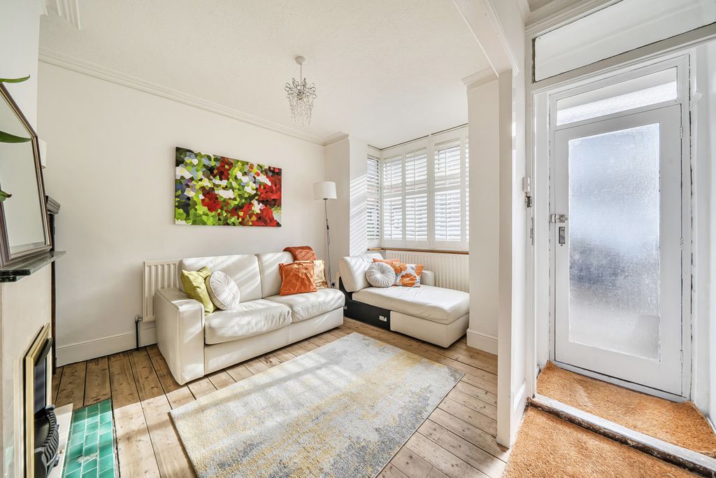 Property photo 2 of 15 1416995-3-69947B8...