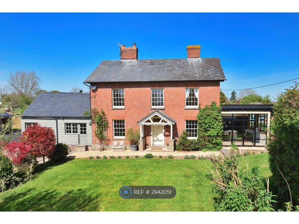 Property photo 1 of 32